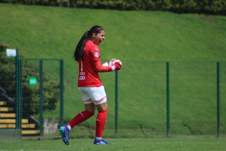 Claudia Lozoya durante el juego de la Jornada 2 del Torneo Apertura 2019 de la Liga BBVA MX Femenil, entre Atlas Femenil y Rayadas de Monter