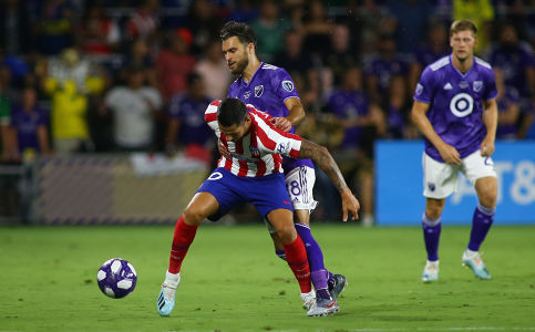 Graham Zusi holds onto Vitolo — soccer — MLS, soccer, allstar