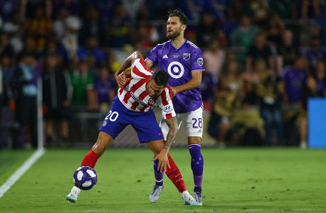 Vitolo holds off Graham Zusi — soccer — MLS, soccer, allstar
