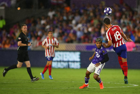 Felipe heads the ball past Josef Martínez — futbol — MLS, soccer, allstar