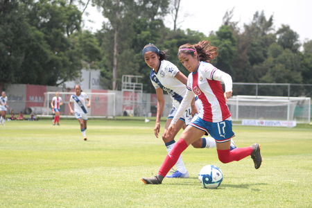 Joseline Montoya durante el juego de la Jornada 4 del Torneo Apertura 2019 de la Liga BBVA MX Femenil, entre Chivas Femenil y Puebla, disput