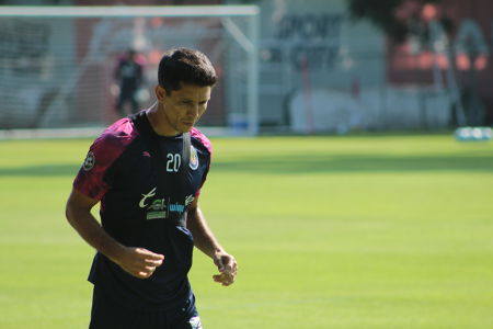 Jesús Molina durante el entrenamiento previo a la Jornada 2 del Torneo Apertura 2019 de la Copa MX, celebrado en Verde Valle. — Apertura 201