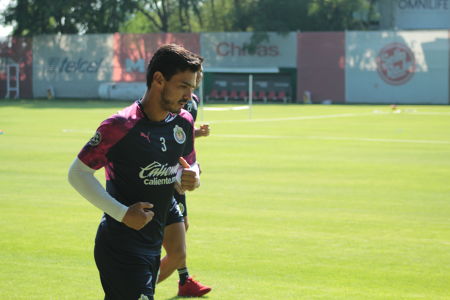 Oswaldo Alanís durante el entrenamiento previo a la Jornada 2 del Torneo Apertura 2019 de la Copa MX, celebrado en Verde Valle. — Apertura 2