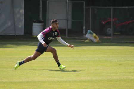 Alexis Vega durante el entrenamiento previo a la Jornada 2 del Torneo Apertura 2019 de la Copa MX, celebrado en Verde Valle. — Apertura 2019
