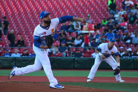 Marco Tovar durante el segundo juego de la serie de la Temporada 2019-2020 de la Liga Mexicana del Pacifico entre Charros de Jalisco y Sulta