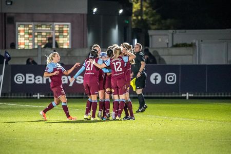 West Ham Women — West Ham Women, Manchester United Women