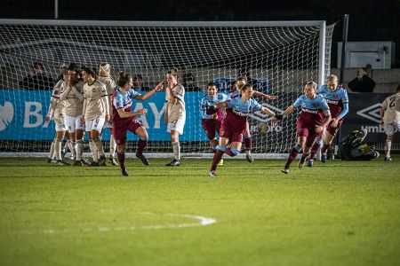West Ham Women — West Ham Women, Manchester United Women
