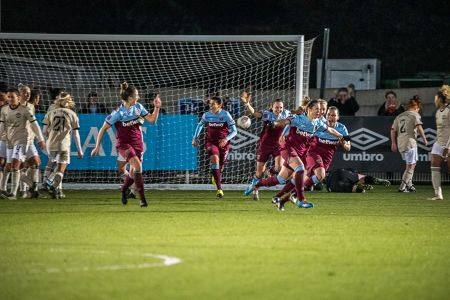 West Ham Women — West Ham Women, Manchester United Women