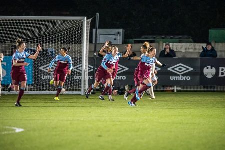 West Ham Women — West Ham Women, Manchester United Women