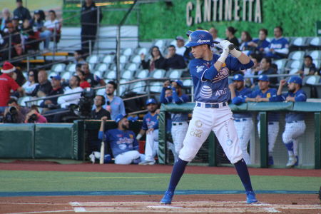 Carlos Figueroa durante el primer juego de la serie de la Liga Mexicana del Pacífico 2019-2020 entre Charros de Jalisco y Algodoneros de Gua