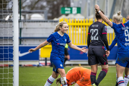 Erin Cuthbert celebrating a goal with Beth England — Chelsea FC — Chelsea FC, Reading FC, FAWSL