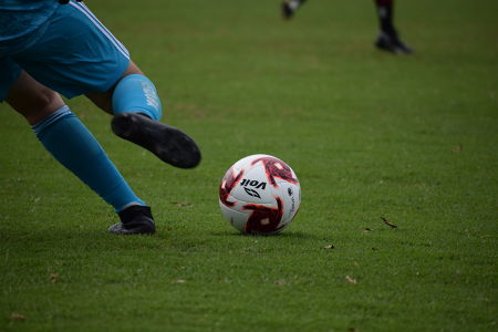 Despeje de Ana Gabriela Paz. — Atlas Femenil — Ana Gabriela Paz, Atlas Femenil, Liga BBVA MX Femenil