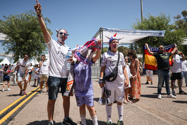 bottle — Real Madrid, Copa del Rey, Fan Zone