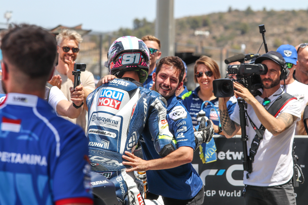 SENNA AGIUS, LIQUI MOLY HUSQVARNA — LIQUI MOLY HUSQVARNA — SENNA AGIUS, LIQUI MOLY HUSQVARNA
