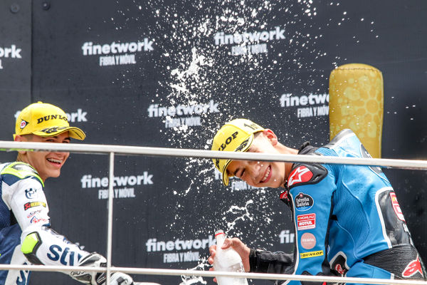 Angel Piqueras y Alvaro Carpe, celebracion podium — podium — CEV, JUNIORGP, moto3