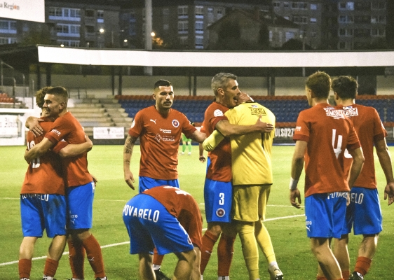 Pol Bueso — UD Ourense, CD Valladares, Tercera Federación