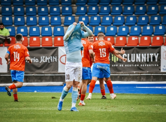Raúl Champi — UD Ourense, Villalonga FC, Tercera Federación