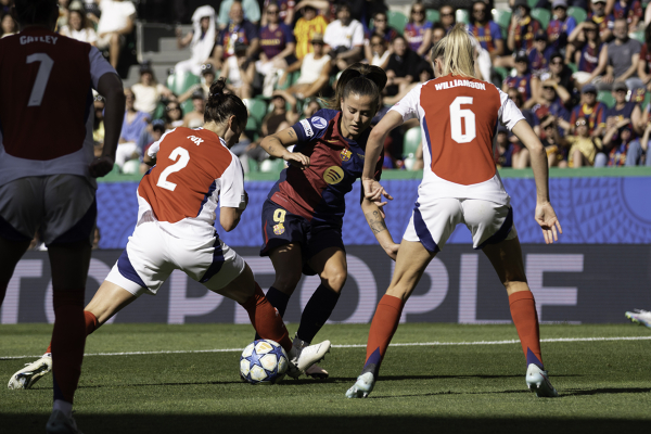 Claudia Pina — Arsenal FC, FC Barcelona, WUCL