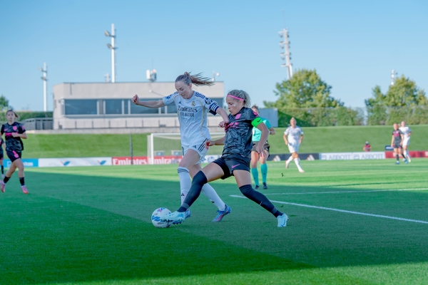 Liga F J3 | Real Madrid - Madrid CFF Women — Caroline Weir — Real Madrid CF, Caroline Weir, Mônica Hickmann