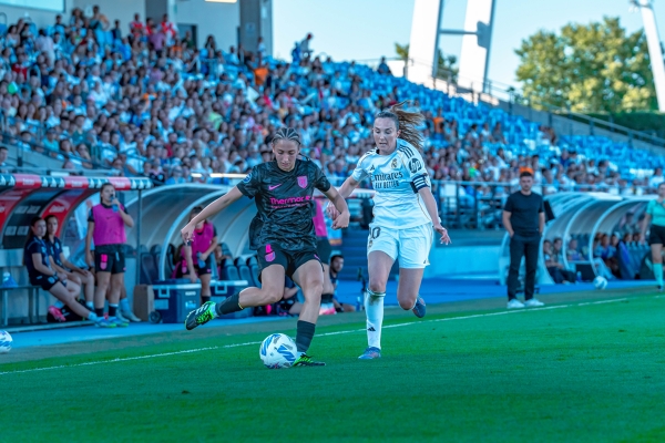 Liga F J3 | Real Madrid - Madrid CFF Women — Caroline Weir — Real Madrid CF, Sandra Villafane, Caroline Weir