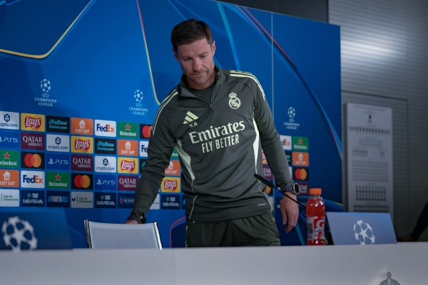 Ruenda De Pressa Aurélien Tchouaméni - Xabi Alonso | Real Madrid UEFA Champions League — Xabi Alonso — Xabi Alonso, Real Madrid CF, UEFA Cha