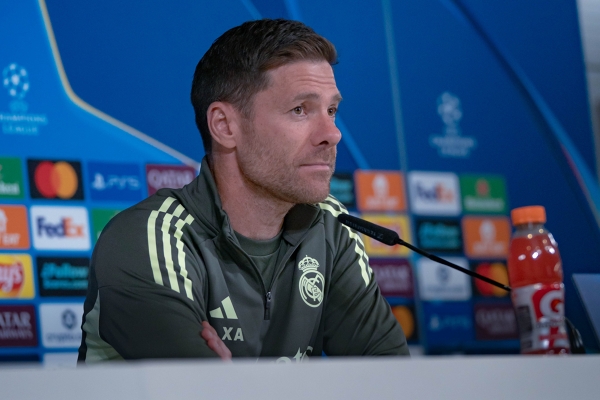 Ruenda De Pressa Aurélien Tchouaméni - Xabi Alonso | Real Madrid UEFA Champions League — Xabi Alonso — UEFA Champions League, Xabi Alonso, R