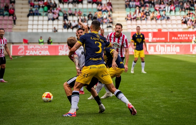 AD Mérida — AD Mérida, Zamora CF, 1ªRFEF