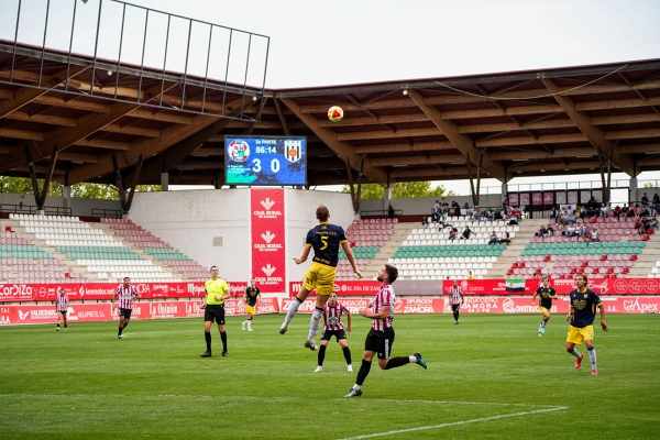 AD Mérida — AD Mérida, Zamora CF, 1ªRFEF