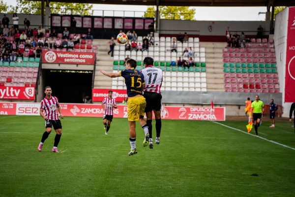 AD Mérida — AD Mérida, Zamora CF, 1ªRFEF