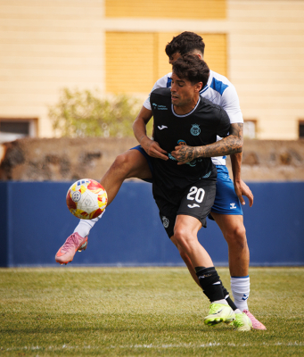 Unión Balompédica Conquense — Kevin González, C.D Tenerife B, Unión Balompédica Conquense
