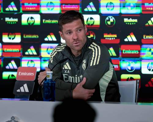 Ruenda De Prensa Xabi Alonso | Real Madrid LaLiga — Xabi Alonso — Xabi Alonso, Real Madrid CF