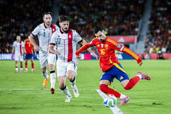 España 2-0 Georgia | Clasificación Mundial 2026 — Alex Baena — Alex Baena, Selección española de fútbol, Gocholeishvili