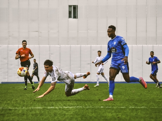 Kensly Vázquez — Ourense CF, Real Madrid Castilla, Primera RFEF