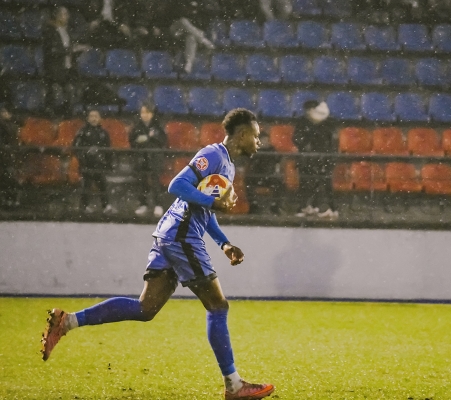 Kensly Vázquez — Ourense CF, Unionistas CF, Primera RFEF
