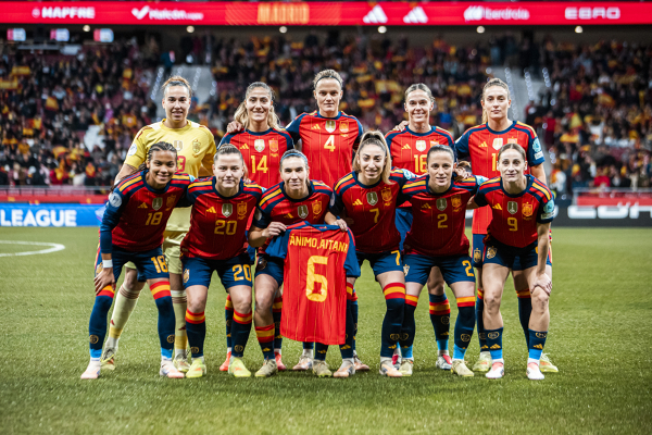 Final UEFA Women's Nations League | España 3 - 0 Alemania Editor of Album — Selección española femenina — Selección española femenina, Españ