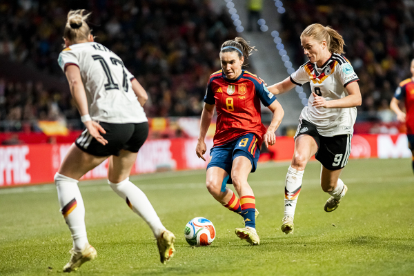 Selección española femenina — Mariona Caldentey, Sjoeke Nusken, Selección española femenina
