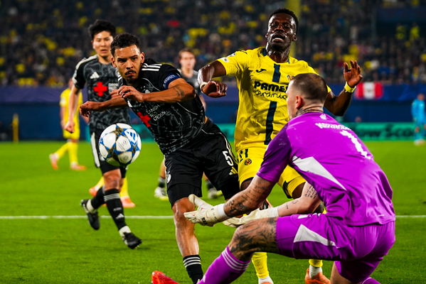 Villareal CF — Villareal CF, FC Copenhague, Dominik Kotarski