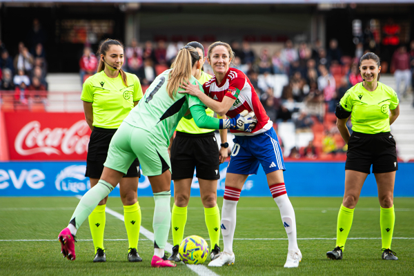 Liga F J14 | Granada Cf 0 - 3 Real Madrid — Granada CF Femenino — Misa Rodríguez, Lauri Requena, Real Madrid Femenino