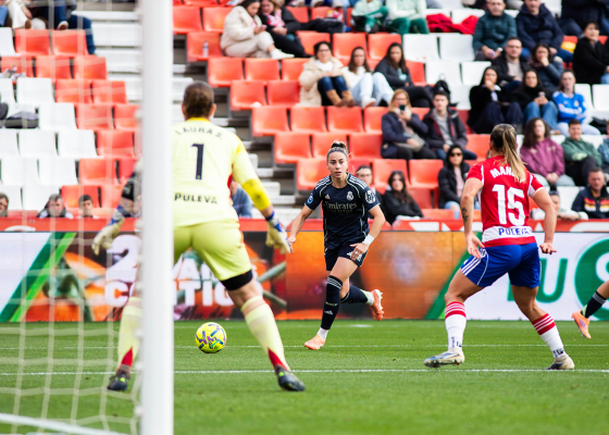 Liga F J14 | Granada CF 0 - 3 Real Madrid — Athenea del Castillo — Athenea del Castillo, Manoly, Laura Sánchez