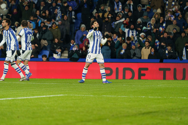 Gonçalo Guedes — Real Sociedad, Atletico Madrid