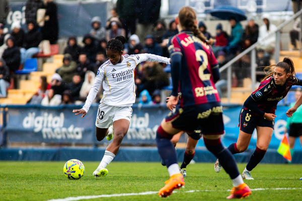 Liga F J16 | Levante UD 1 - 2 Real Madrid — Athenea del Castillo — Eden Le Guilly, Athenea del Castillo