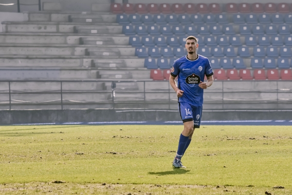 Adri Pérez — Ourense CF, Osasuna Promesas, Primera RFEF