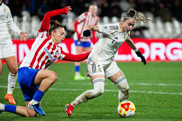 Supercopa de España Femenina | Real Madrid 3 - 1 Atlético de Madrid — Athenea del Castillo — Silvia Lloris, Athenea del Castillo