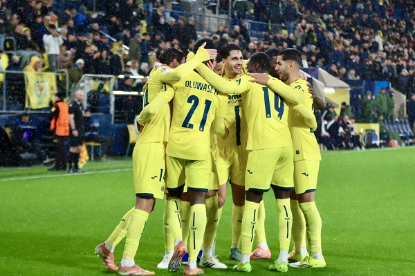Villarreal CF — Tanitoluwa Oluwaseyi, Villarreal CF, Santiago Comesaña