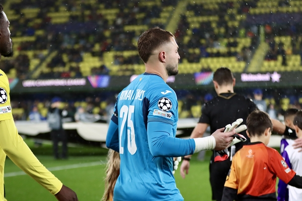 Villarreal CF — Arnau Tenas, Villarreal CF