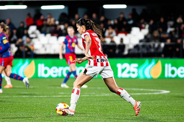 Semifinal Supercopa de España Femenina | FC Barcelona 3 - 1 Athletic Club — Athletic Club — Naia Landaluze, Athletic Club