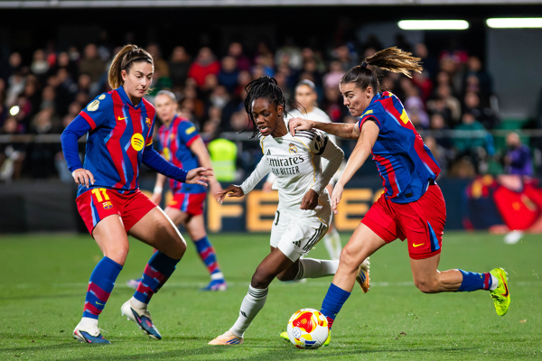 Final Supercopa de España femenina | Fc Barcelona 2 - 0 Real Madrid — Alexia Putellas — Real Madrid Femenino, Fc Barcelona Femenino, Naomie 