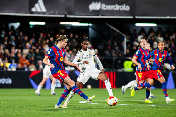 Final Supercopa de España femenina | Fc Barcelona 2 - 0 Real Madrid — Naomie Feller — Irene Paredes, Naomie Feller, Real Madrid Femenino