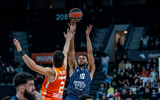 Valencia Basket — P.J Dozier, Valencia Basket, Anadolu Efes Istanbul vs Valencia Basket