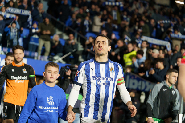 Mikel Oyarzabal — Mikel Oyarzabal, Real Sociedad